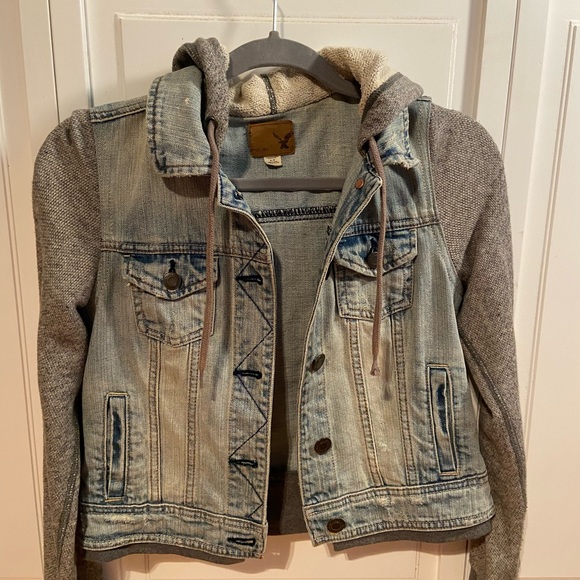 American Eagle Jean/Sweatshirt Jacket - Picture 3 of 6